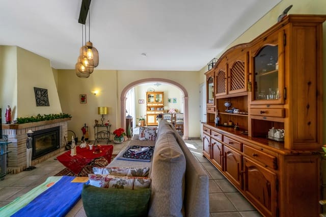 5 sovrum Villa till salu i Calpe / Calp med pool garage - 799 000 € (Ref: 9454894)