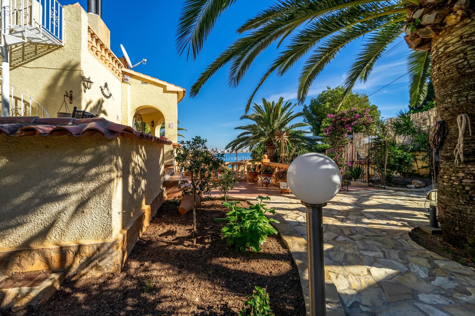 5 sovrum Villa till salu i Calpe / Calp med pool garage - 799 000 € (Ref: 9454894)