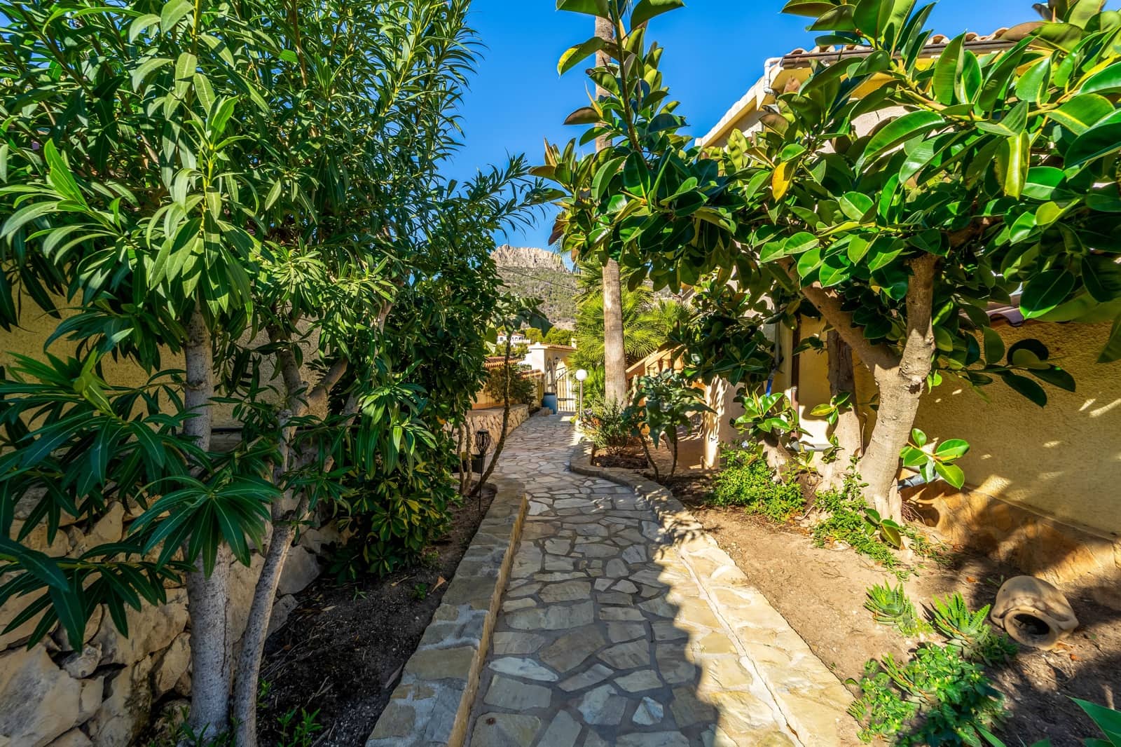 5 sovrum Villa till salu i Calpe / Calp med pool garage - 799 000 € (Ref: 9454894)