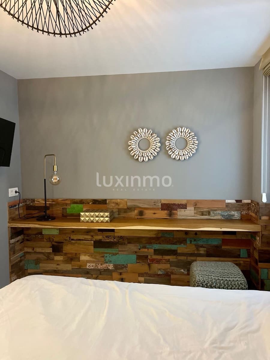 Apartamento de 2 habitaciones en San Jose / Sant Josep de Sa Talaia en venta con piscina garaje - 750.000 € (Ref: 9455750)