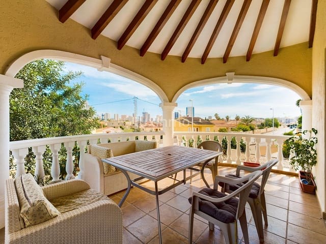 5 sovrum Villa till salu i Calpe / Calp med pool garage - 625 000 € (Ref: 9460973)