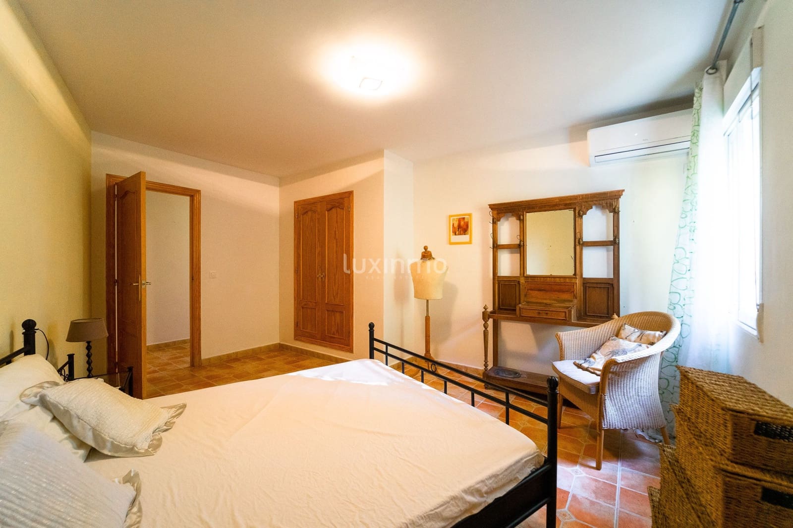 8 soverom Villa til salgs i Calpe / Calp med svømmebasseng garasje - € 786 000 (Ref: 9460979)