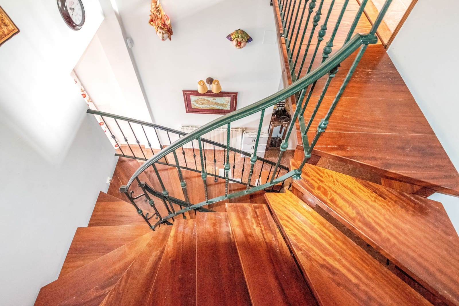 Chalet de 5 habitaciones en La Nucia en venta con garaje - 788.000 € (Ref: 9461004)