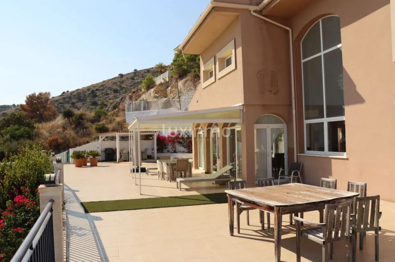 Chalet de 3 habitaciones en Altea en venta con piscina garaje - 775.000 € (Ref: 9465248)