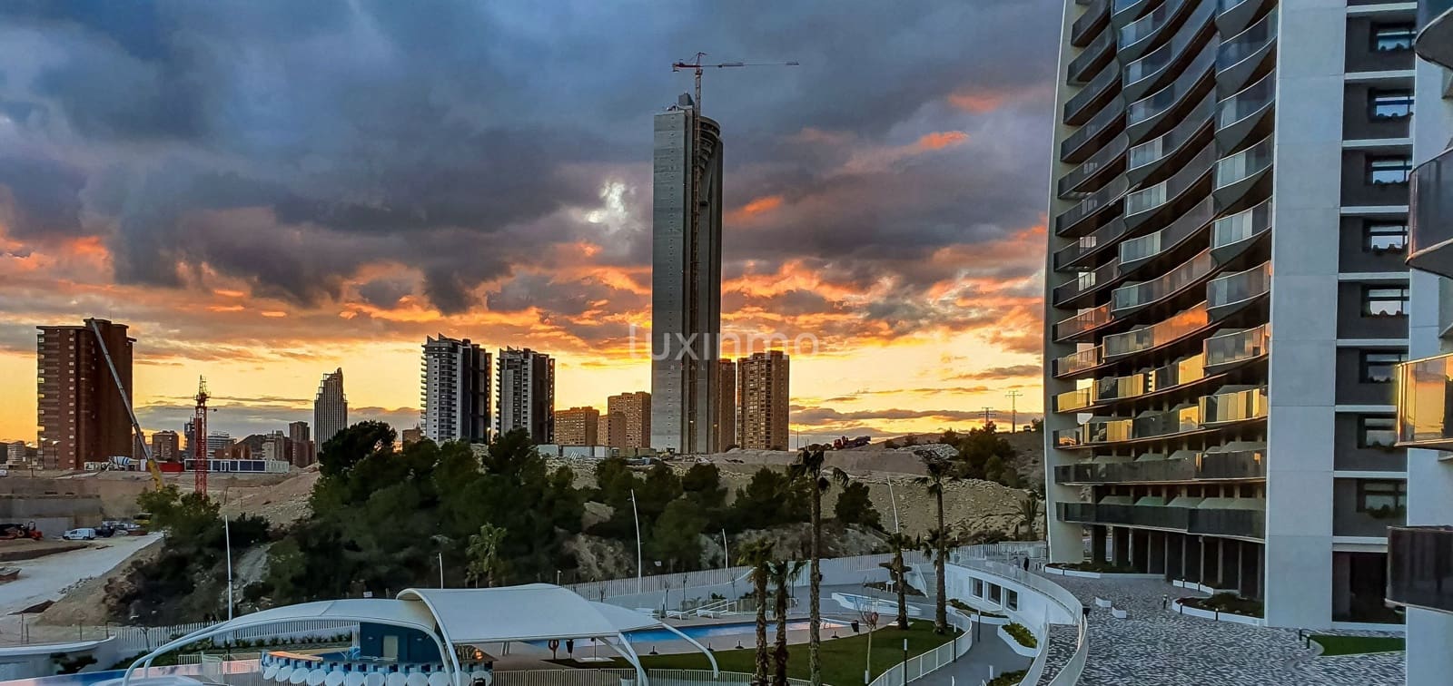 2 soverom Leilighet til salgs i Benidorm med svømmebasseng garasje - € 530 000 (Ref: 9465253)