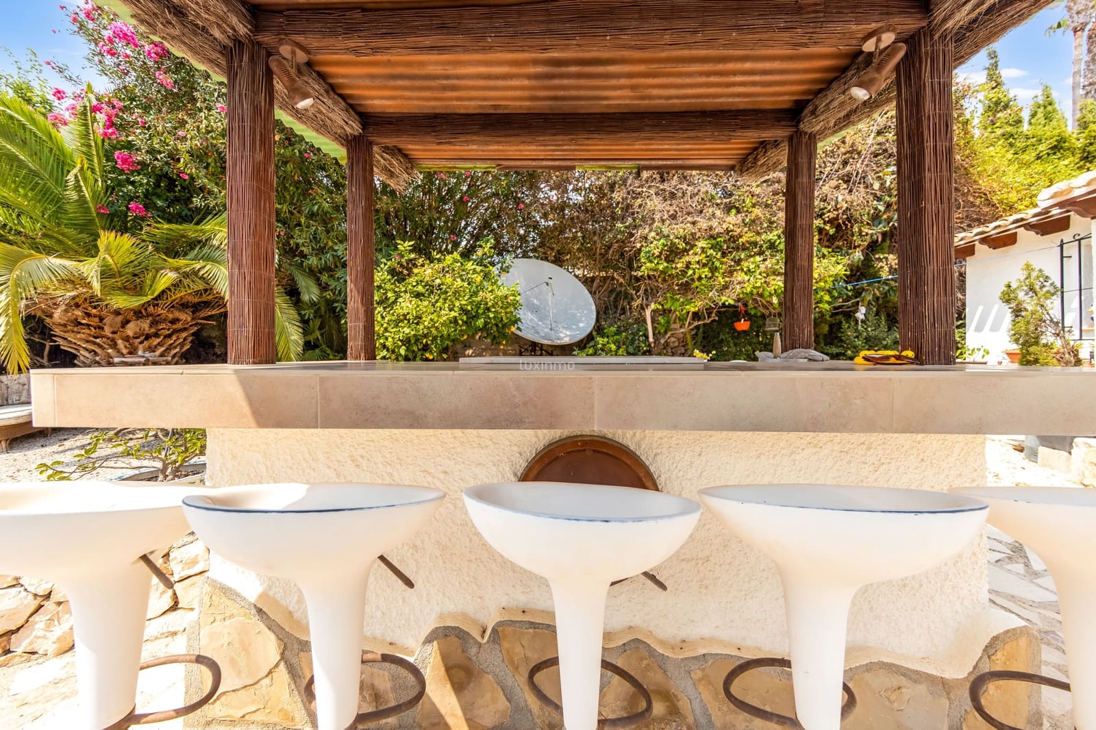 4 soverom Villa til salgs i Moraira med svømmebasseng garasje - € 895 000 (Ref: 9465255)