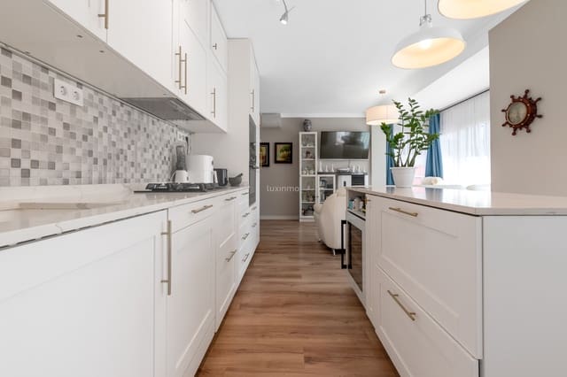 4 soverom Leilighet til salgs i Benidorm med svømmebasseng - € 369 000 (Ref: 9465256)