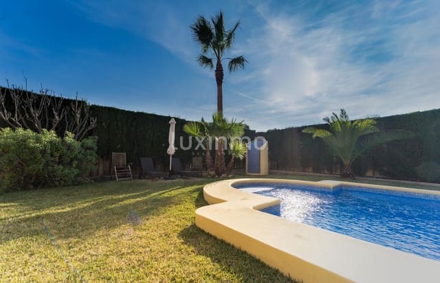 6 Zimmer Villa zu verkaufen in La Nucia mit Pool Garage - 840.000 € (Ref: 9465269)