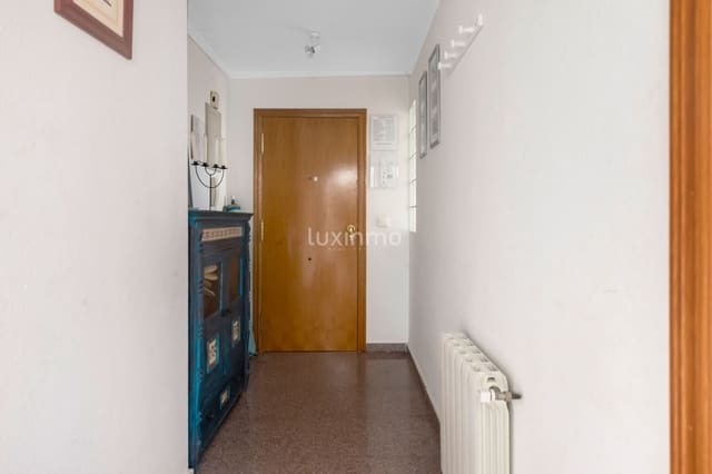 3 sovrum Lägenhet till salu i Benidorm med pool garage - 570 000 € (Ref: 9465278)