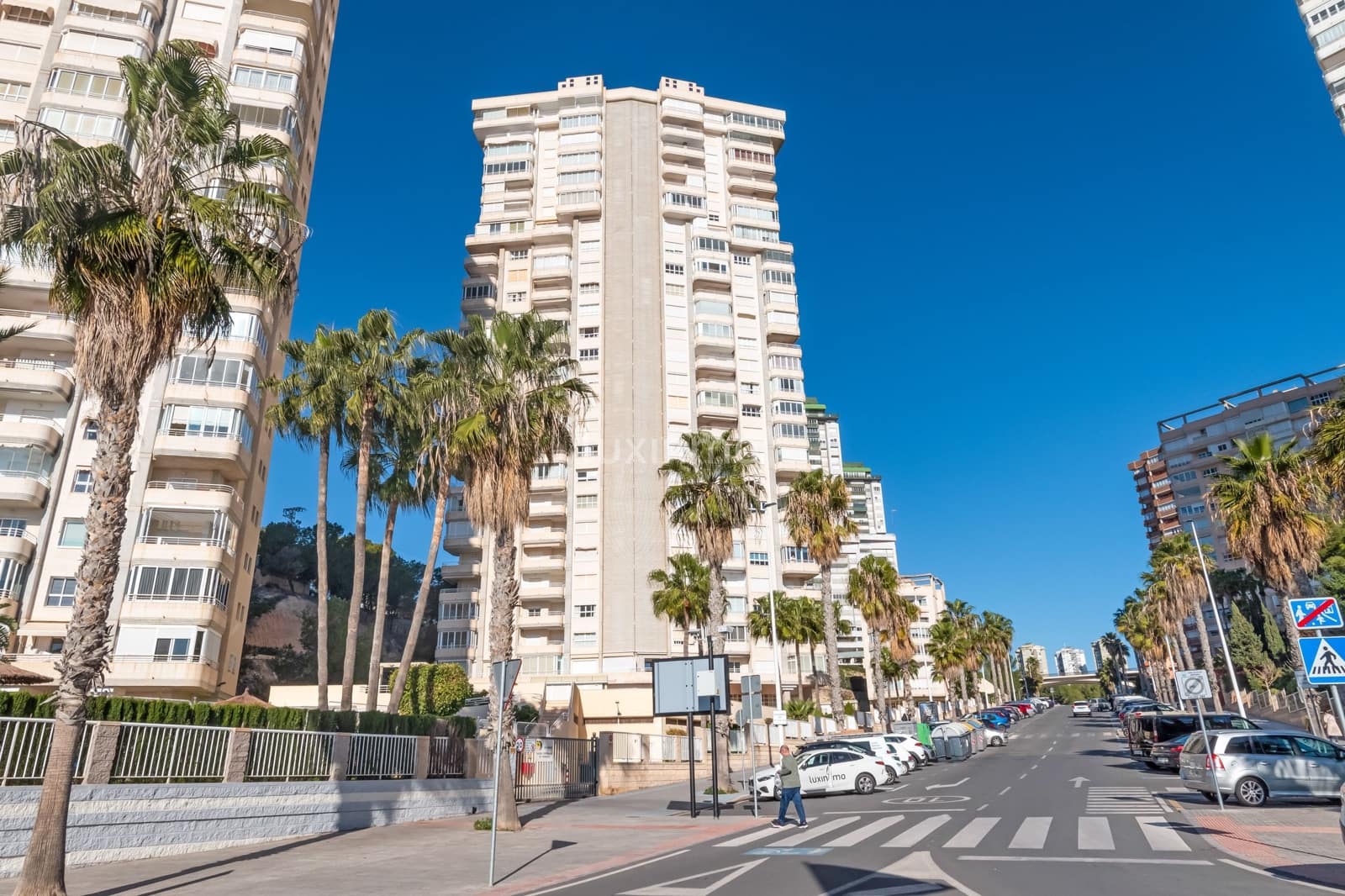 3 sovrum Lägenhet till salu i Benidorm med pool garage - 570 000 € (Ref: 9465278)