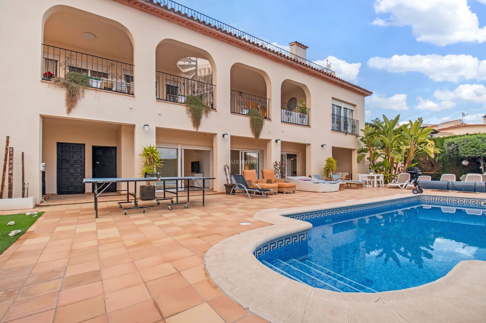 6 Zimmer Villa zu verkaufen in Alfaz del Pi / L'Alfas del Pi mit Pool Garage - 725.000 € (Ref: 9466036)