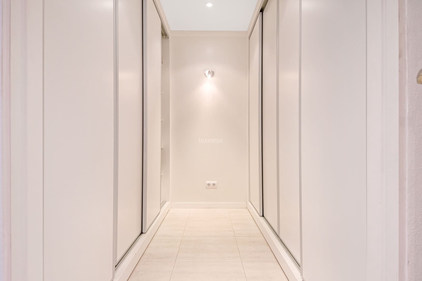 6 Zimmer Villa zu verkaufen in Alfaz del Pi / L'Alfas del Pi mit Pool Garage - 725.000 € (Ref: 9466036)