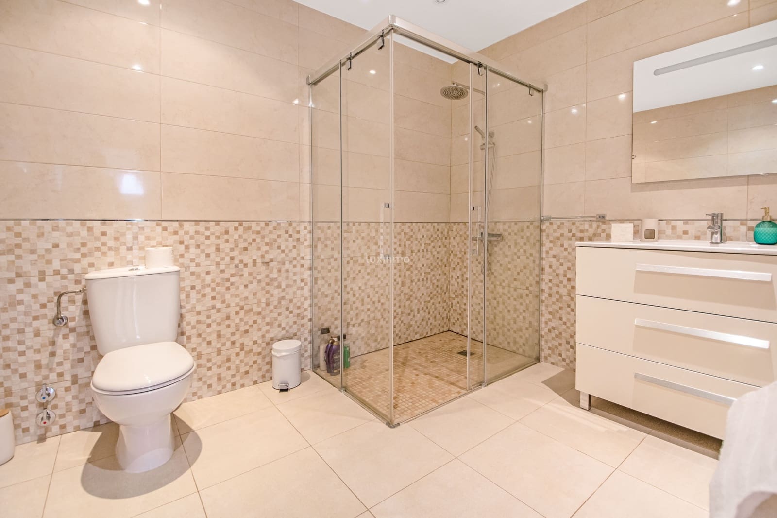 6 Zimmer Villa zu verkaufen in Alfaz del Pi / L'Alfas del Pi mit Pool Garage - 725.000 € (Ref: 9466036)