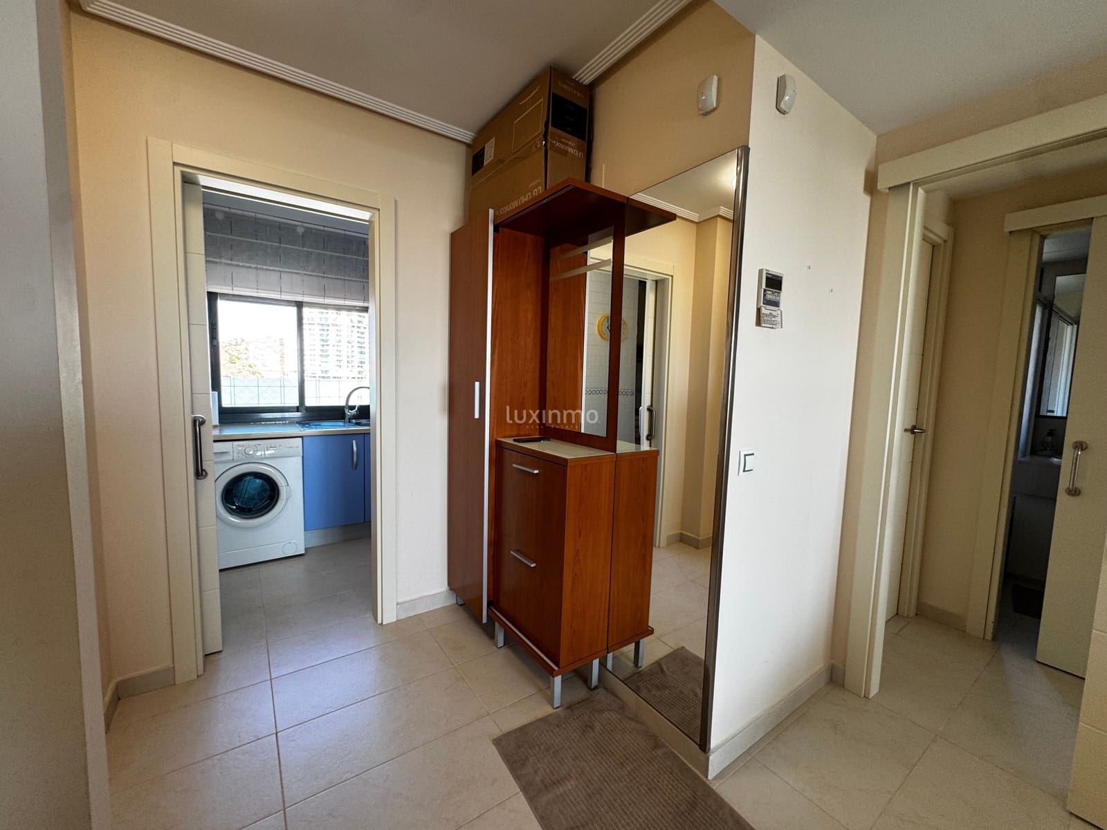 Apartamento de 2 habitaciones en Benidorm en venta con piscina garaje - 329.000 € (Ref: 9467986)