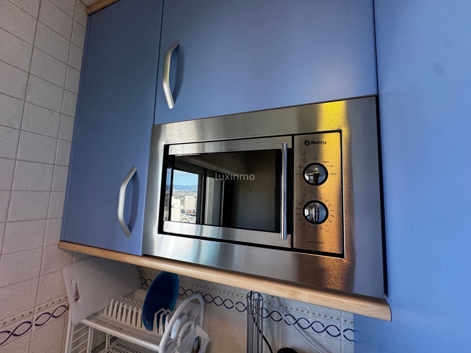 Apartamento de 2 habitaciones en Benidorm en venta con piscina garaje - 329.000 € (Ref: 9467986)