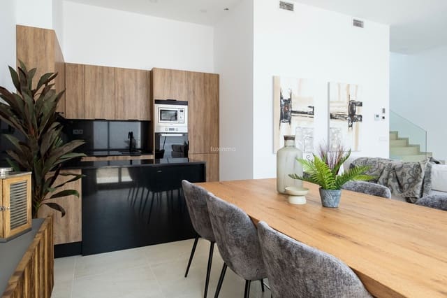 Chalet de 3 habitaciones en Calpe / Calp en venta con piscina garaje - 755.000 € (Ref: 9467990)