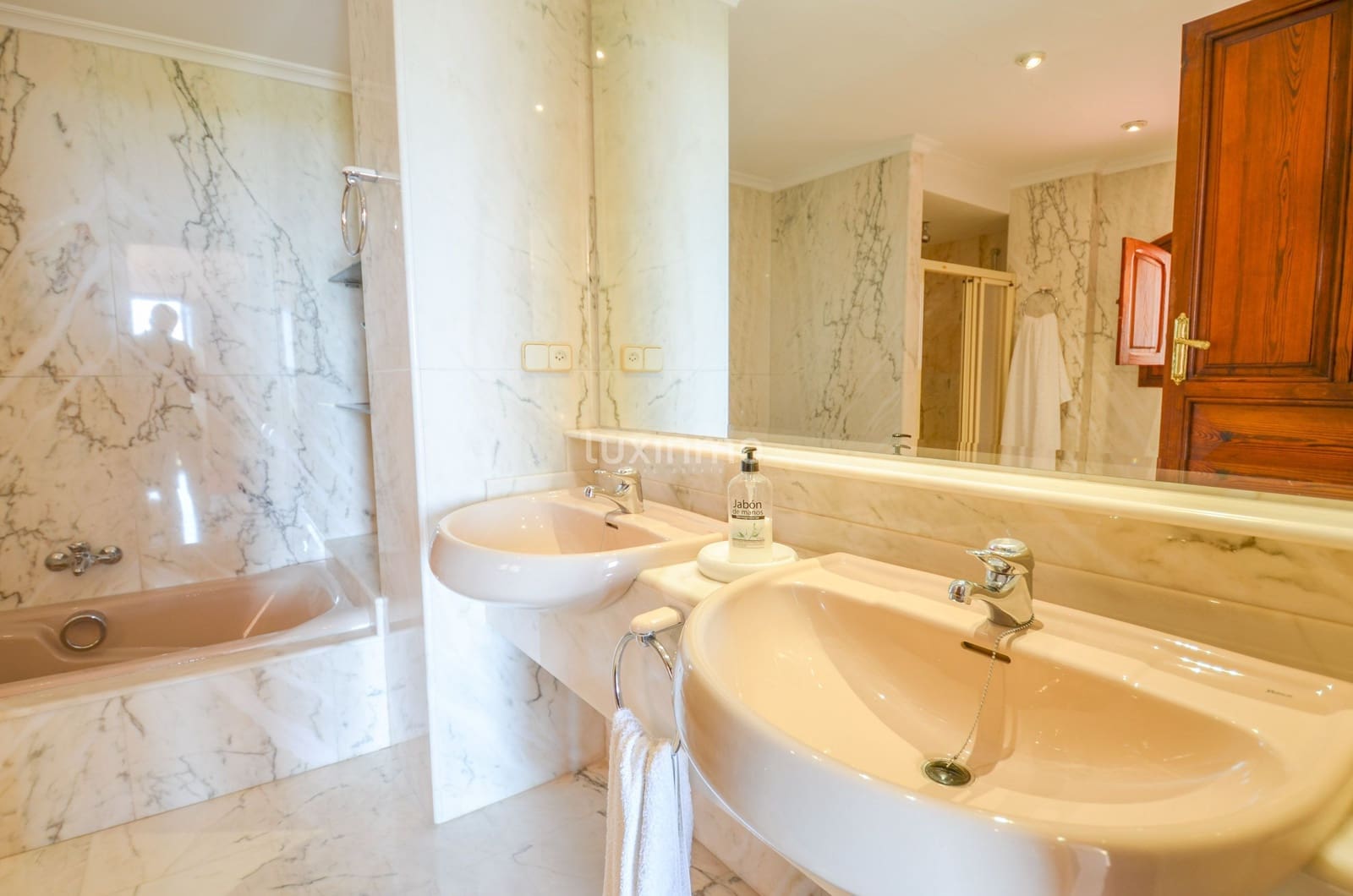 7 soverom Villa til salgs i Pego med svømmebasseng garasje - € 995 000 (Ref: 9467999)