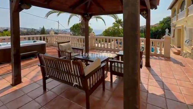 6 soverom Villa til salgs i Calpe / Calp med svømmebasseng garasje - € 890 000 (Ref: 9470170)