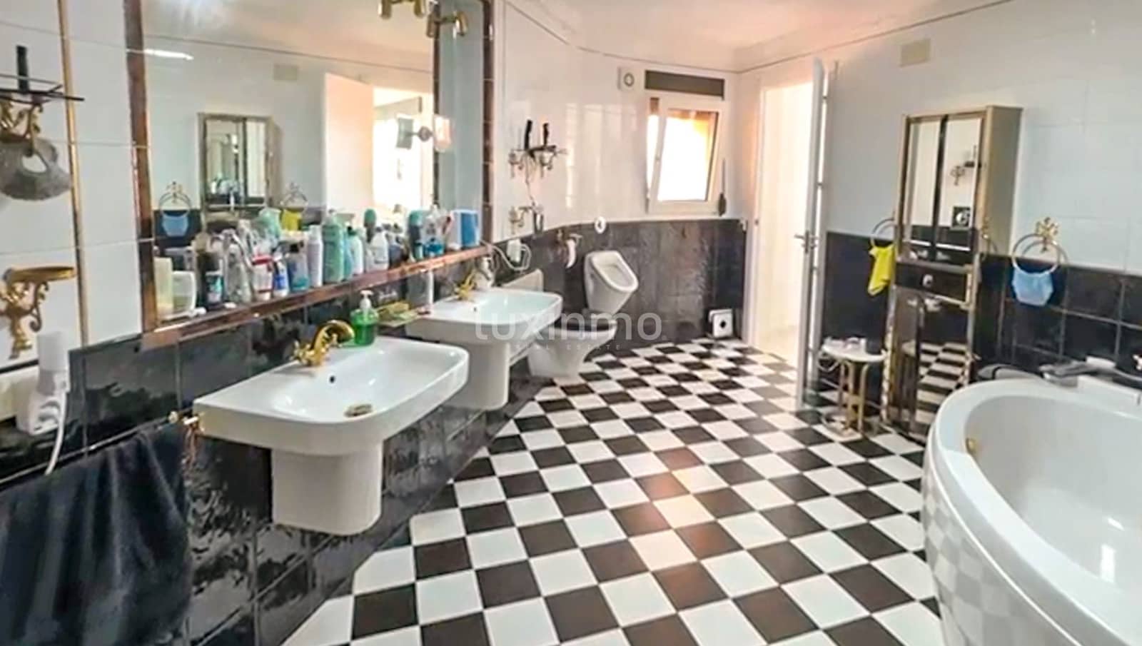 6 soverom Villa til salgs i Calpe / Calp med svømmebasseng garasje - € 890 000 (Ref: 9470170)