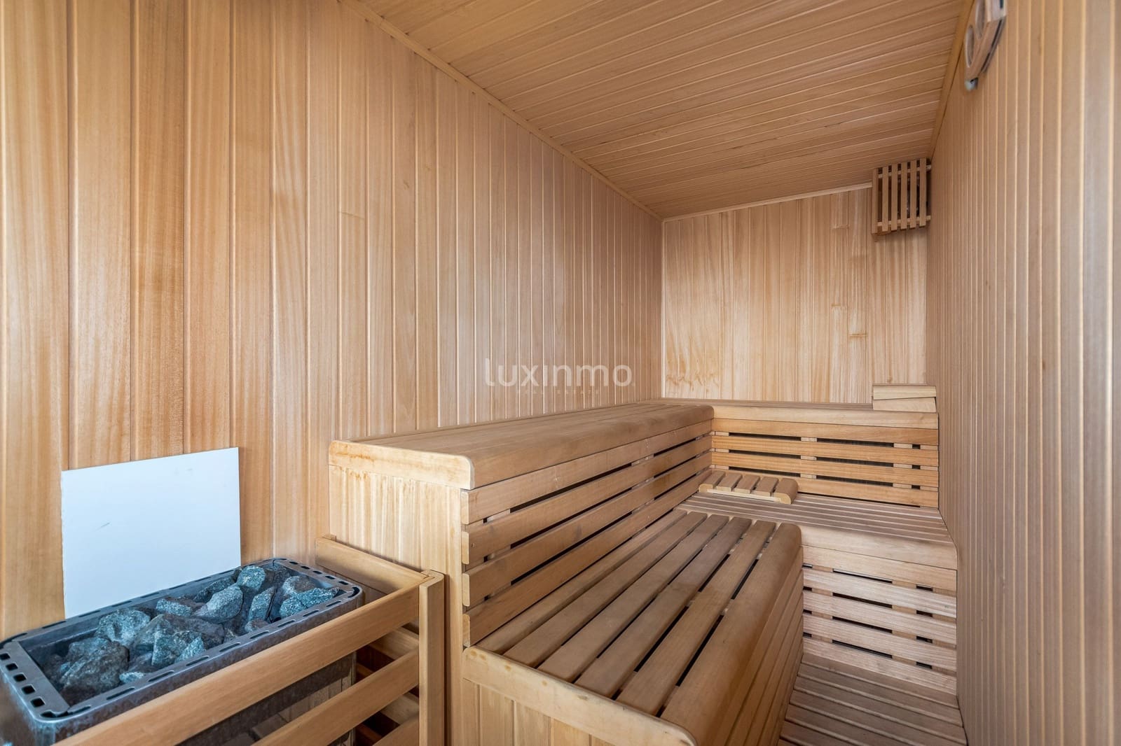 3 sovrum Lägenhet till salu i Benidorm med pool garage - 670 000 € (Ref: 9470186)