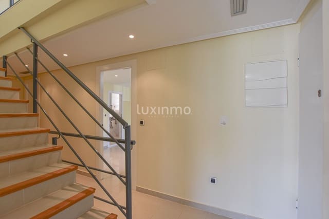 Adosado de 5 habitaciones en Altea en venta - 550.000 € (Ref: 9470188)