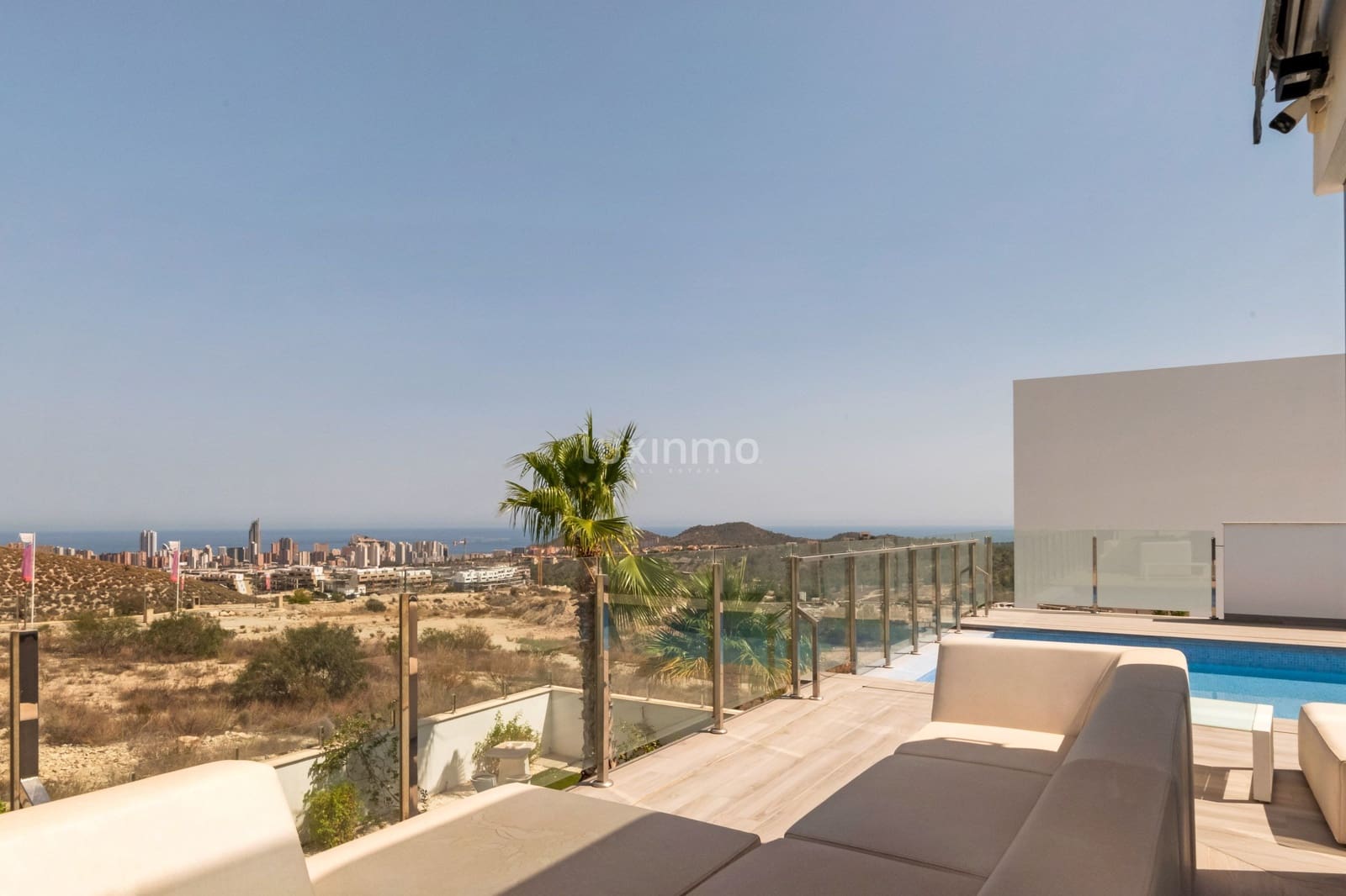 4 bedroom Villa for sale in Finestrat with pool garage - € 950,000 (Ref: 9470192)