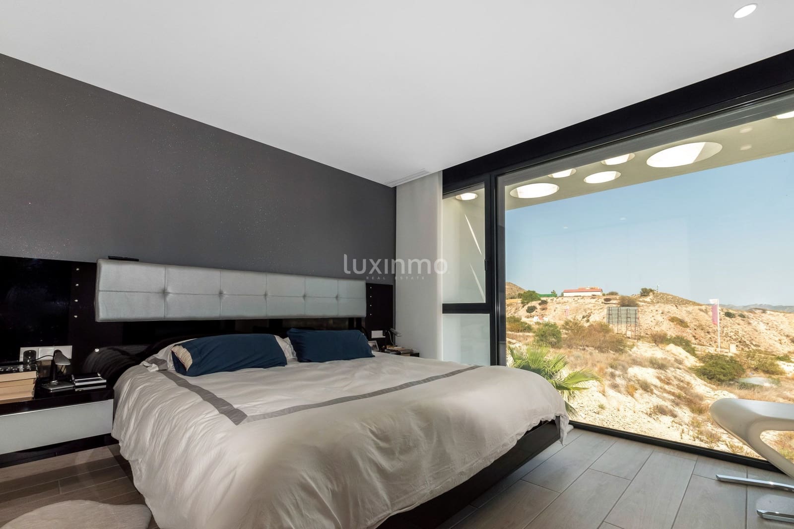 4 bedroom Villa for sale in Finestrat with pool garage - € 950,000 (Ref: 9470192)