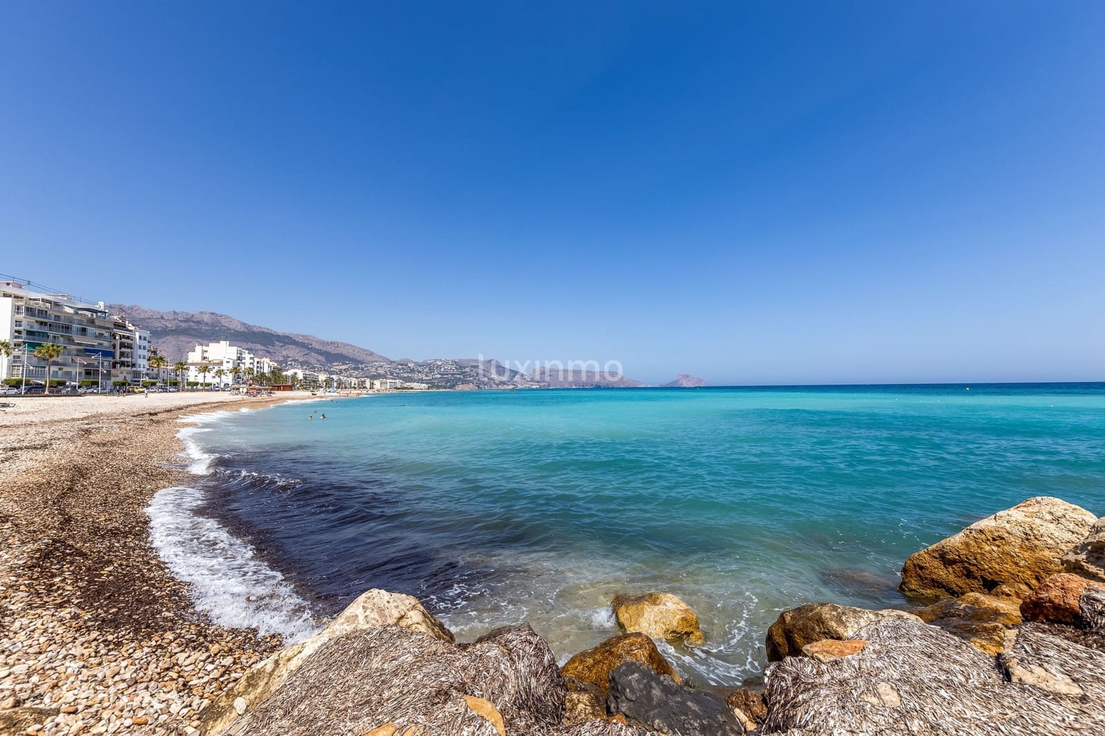 2 bedroom Apartment for sale in Altea with garage - € 380,000 (Ref: 9470194)