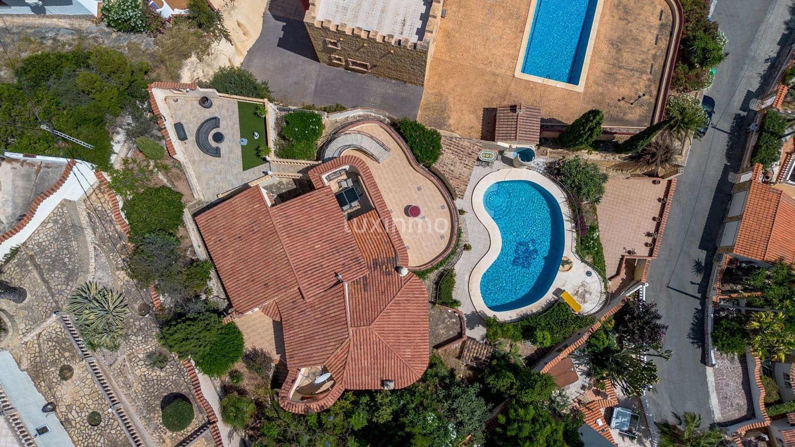 3 soverom Villa til salgs i Calpe / Calp med svømmebasseng garasje - € 765 000 (Ref: 9470207)