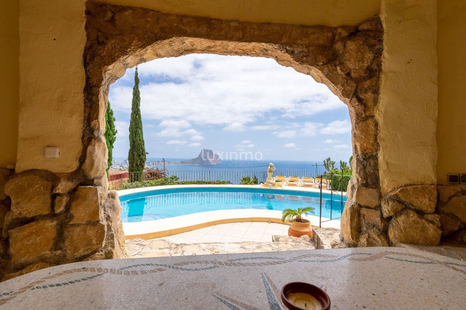 3 soverom Villa til salgs i Calpe / Calp med svømmebasseng garasje - € 765 000 (Ref: 9470207)