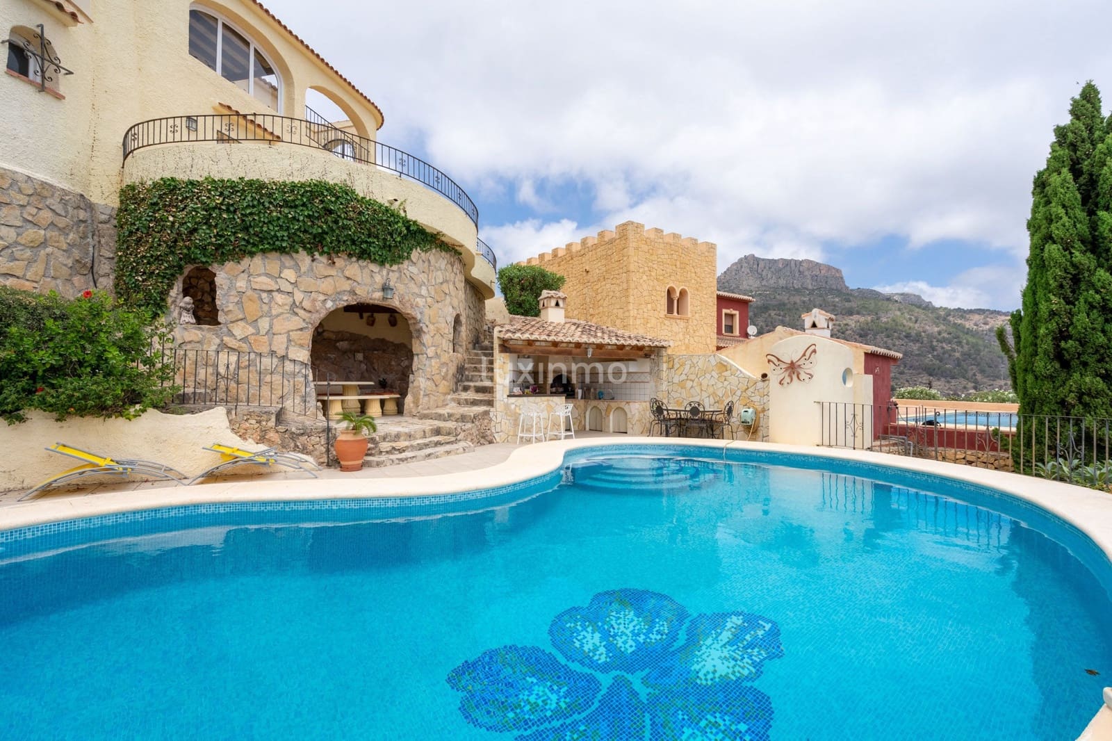 3 soverom Villa til salgs i Calpe / Calp med svømmebasseng garasje - € 765 000 (Ref: 9470207)