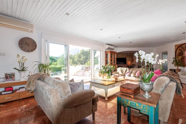 Chalet de 5 habitaciones en La Nucia en venta con piscina garaje - 750.000 € (Ref: 9470214)