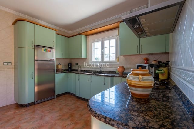 5 soverom Villa til salgs i Calpe / Calp med svømmebasseng garasje - € 695 000 (Ref: 9470225)