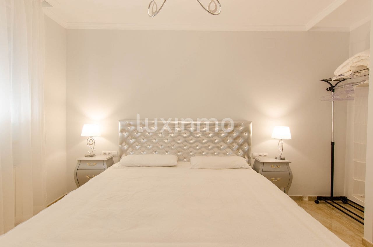 Chalet de 3 habitaciones en La Nucia en venta con piscina garaje - 640.000 € (Ref: 9470852)