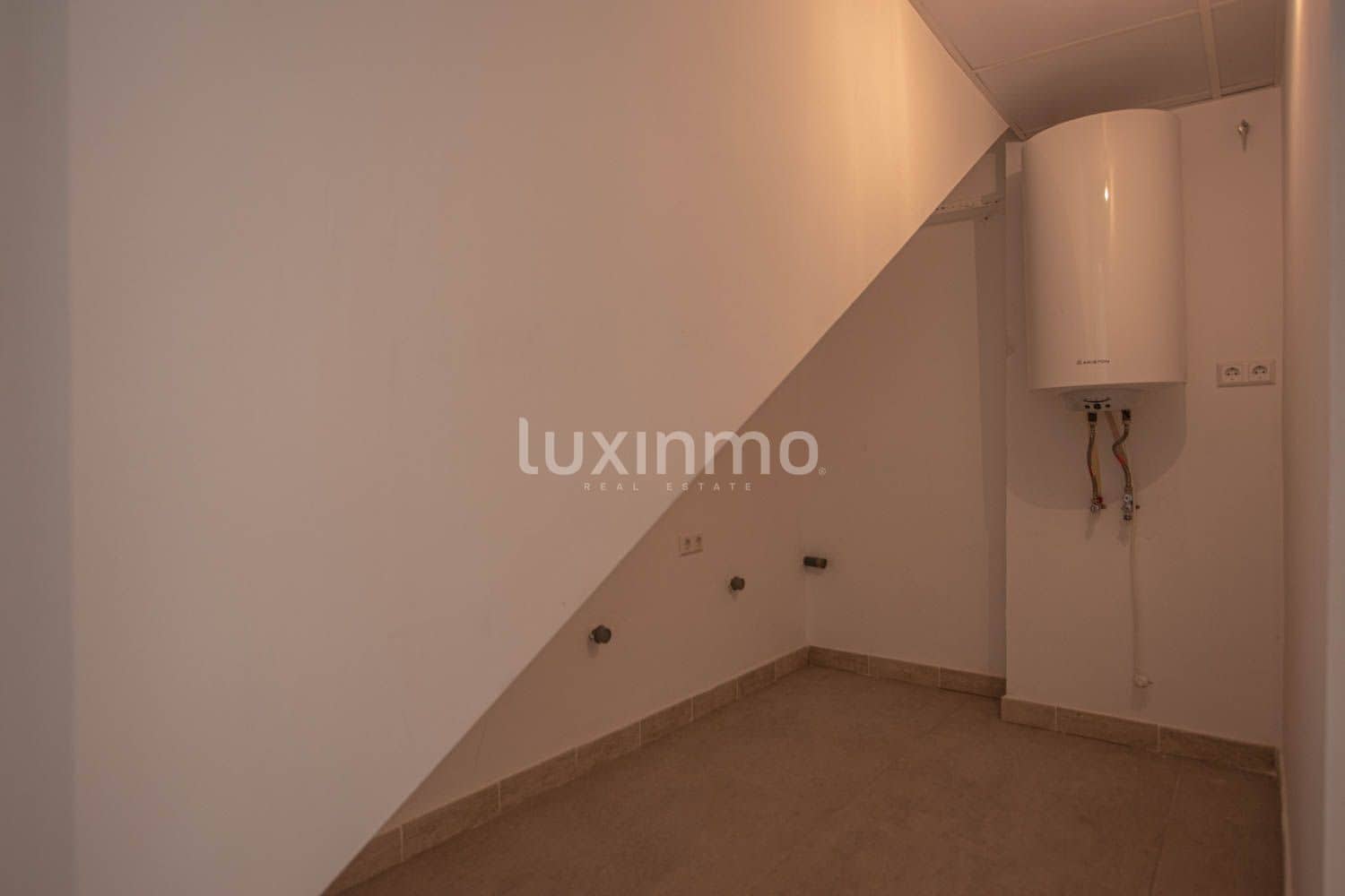 4 soverom Villa til salgs i Calpe / Calp med svømmebasseng garasje - € 865 000 (Ref: 9470860)