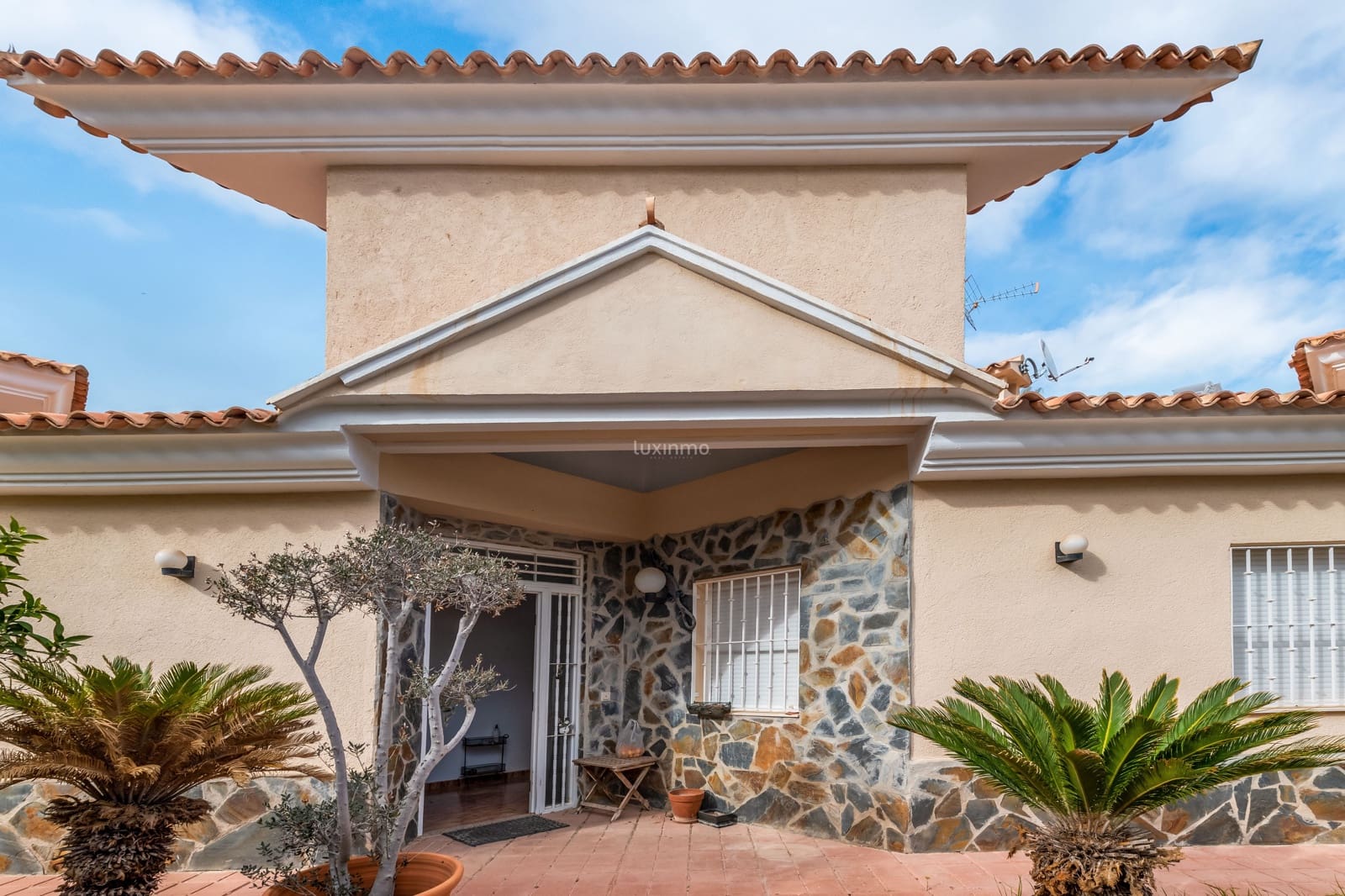 5 Zimmer Villa zu verkaufen in Alfaz del Pi / L'Alfas del Pi mit Pool Garage - 588.000 € (Ref: 9470861)