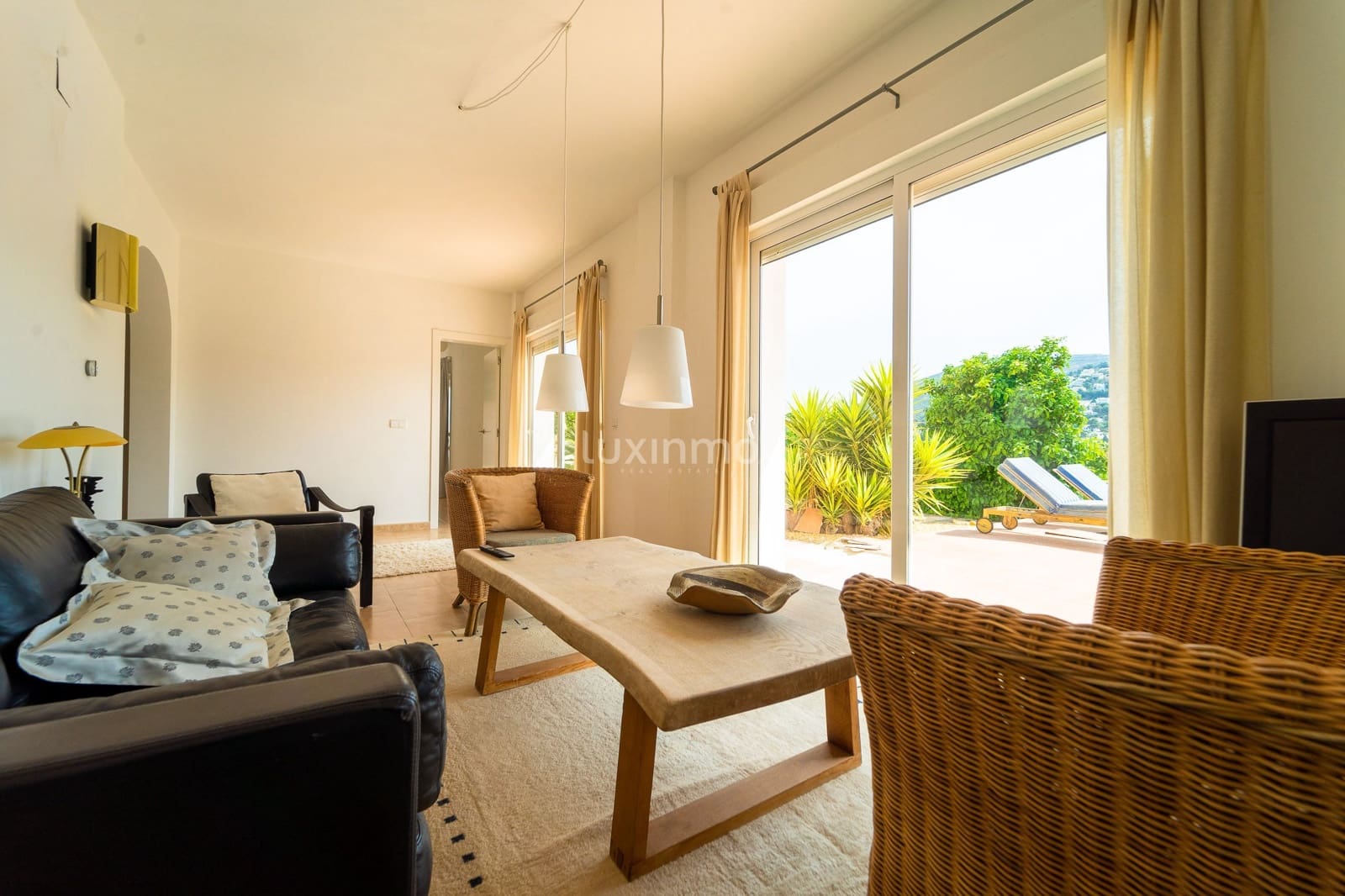 4 camera da letto Villa in vendita in Teulada con piscina garage - 850.000 € (Rif: 9470864)