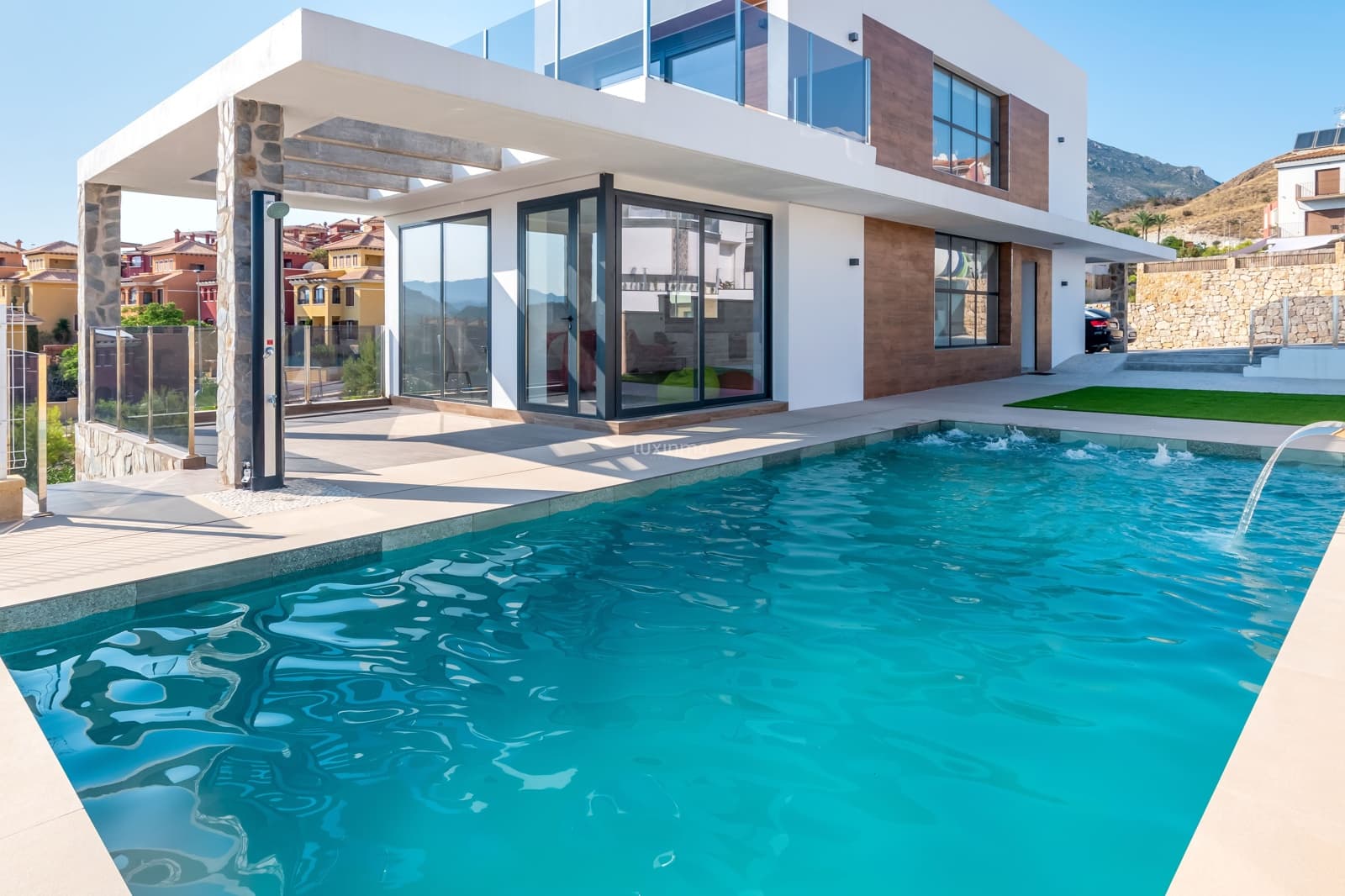 4 bedroom Villa for sale in Finestrat with pool garage - € 920,000 (Ref: 9471073)