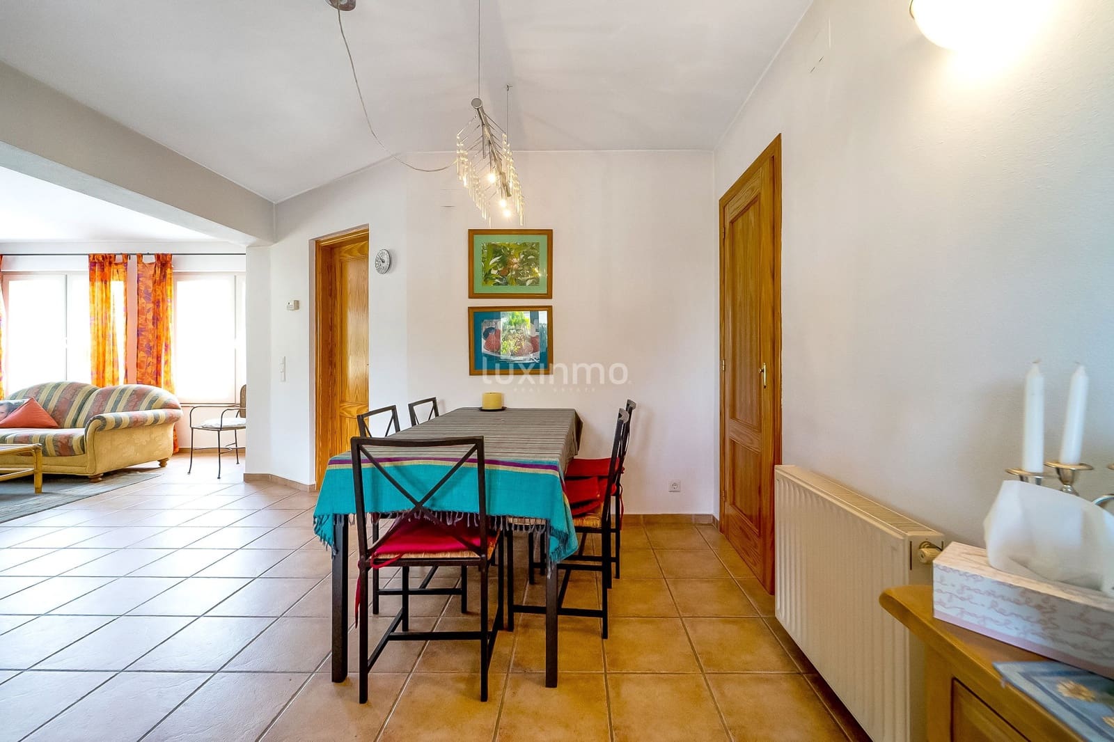 6 bedroom Villa for sale in Altea with pool garage - € 740,000 (Ref: 9471087)