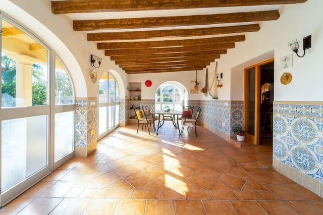 5 sovrum Villa till salu i Calpe / Calp med pool garage - 649 000 € (Ref: 9471088)