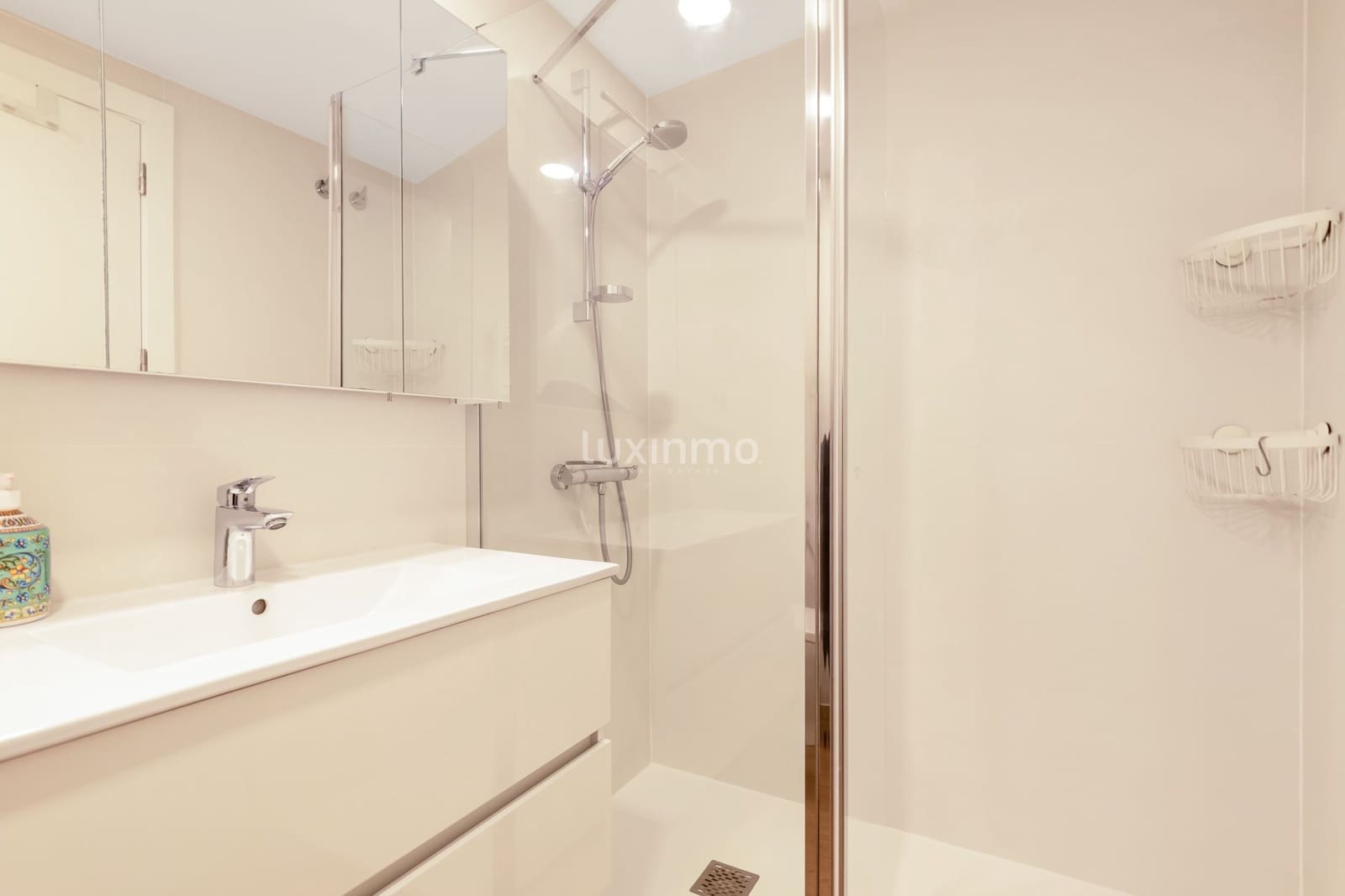 3 bedroom Apartment for sale in Alicante / Alacant city with pool - € 670,000 (Ref: 9471093)