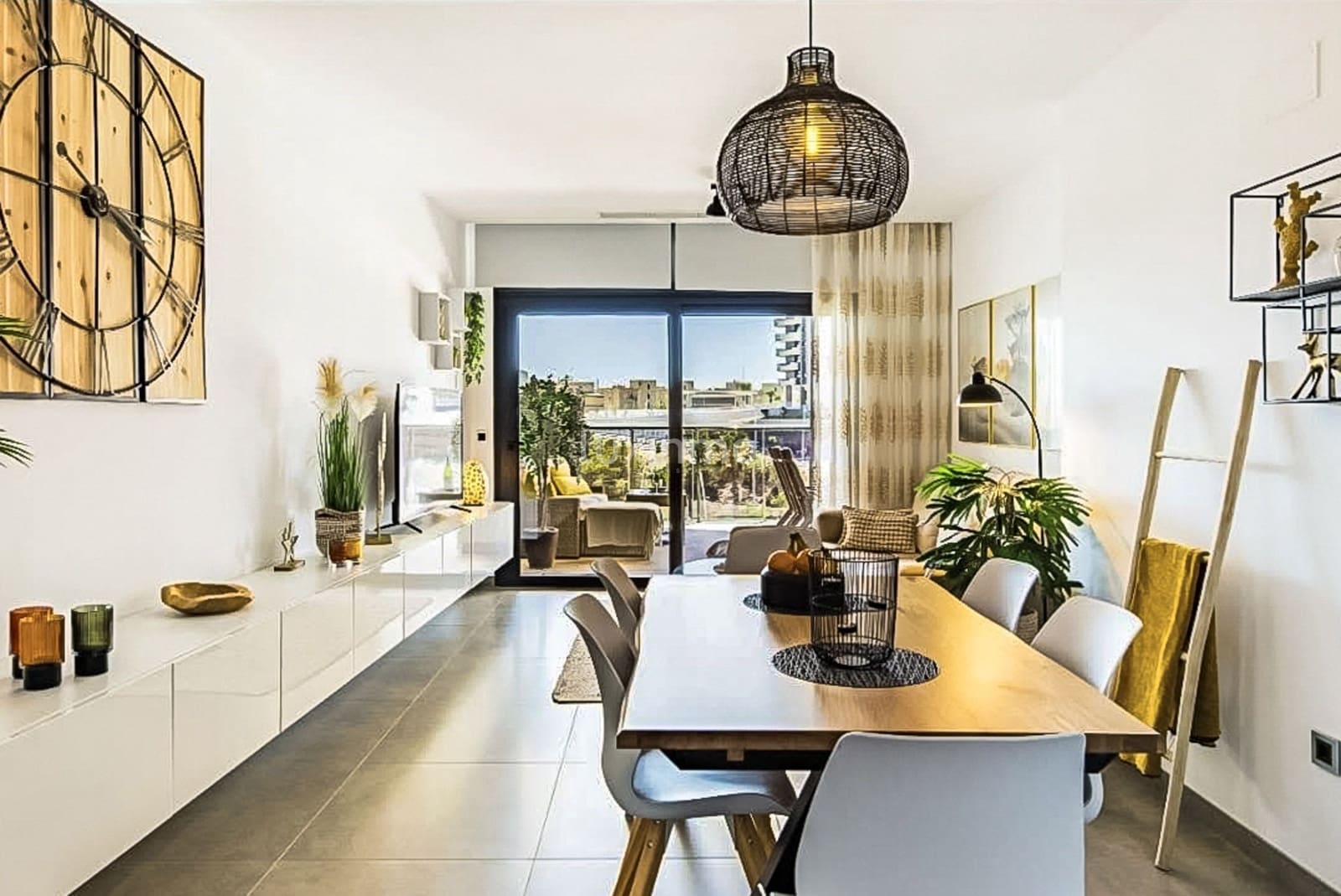 2 Zimmer Wohnung zu verkaufen in Benidorm mit Pool Garage - 530.000 € (Ref: 9471098)