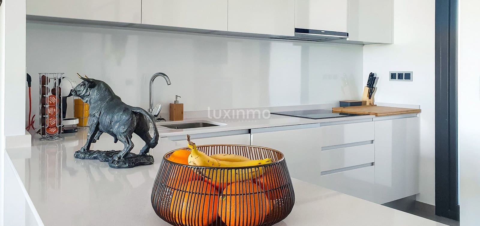 2 Zimmer Wohnung zu verkaufen in Benidorm mit Pool Garage - 530.000 € (Ref: 9471098)