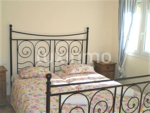 4 bedroom Villa for sale in Moraira, Teulada-Moraira with pool garage - € 965,000 (Ref: 9471101)