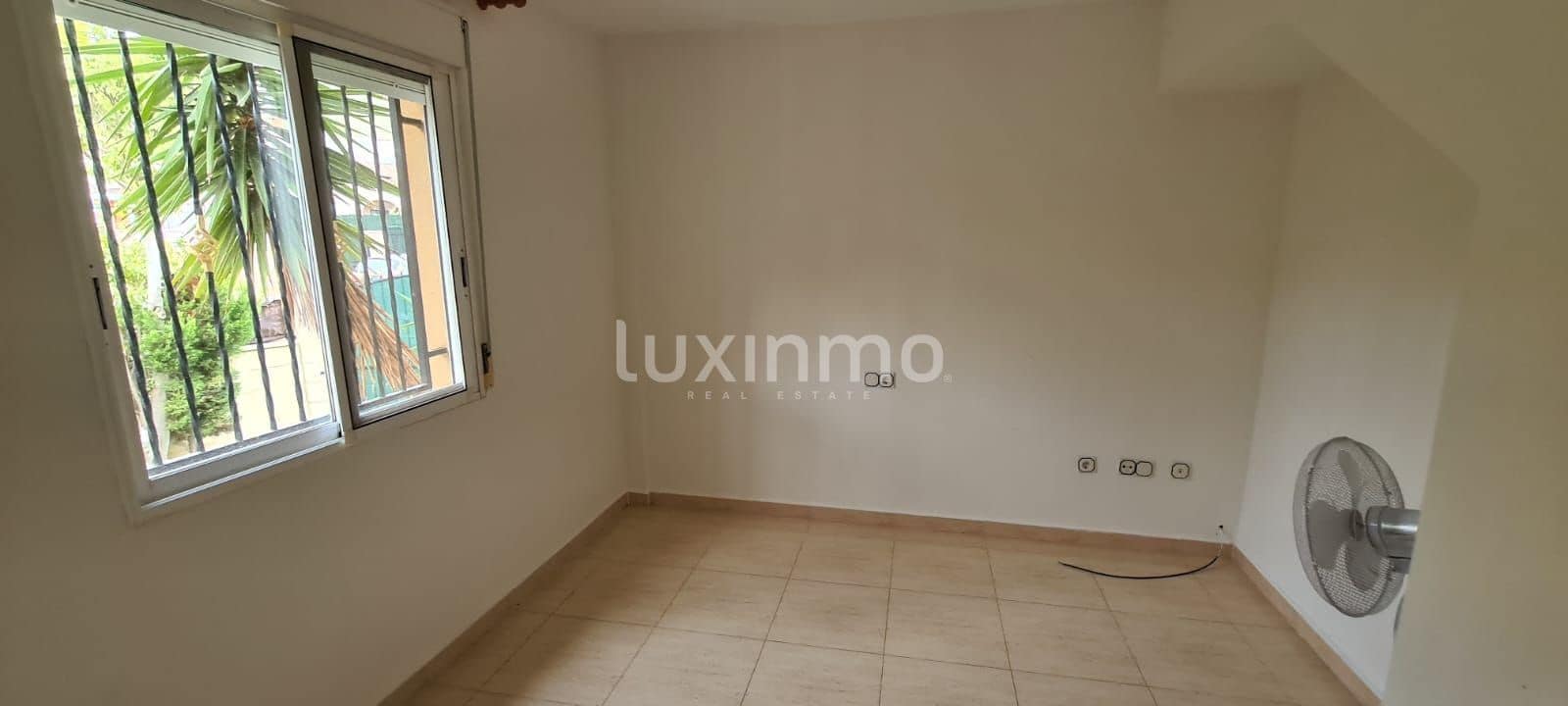 4 Zimmer Villa zu vermieten in Polop mit Pool Garage - 1.750 € (Ref: 9471247)