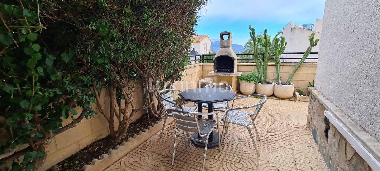 4 Zimmer Villa zu vermieten in Polop mit Pool Garage - 1.750 € (Ref: 9471247)