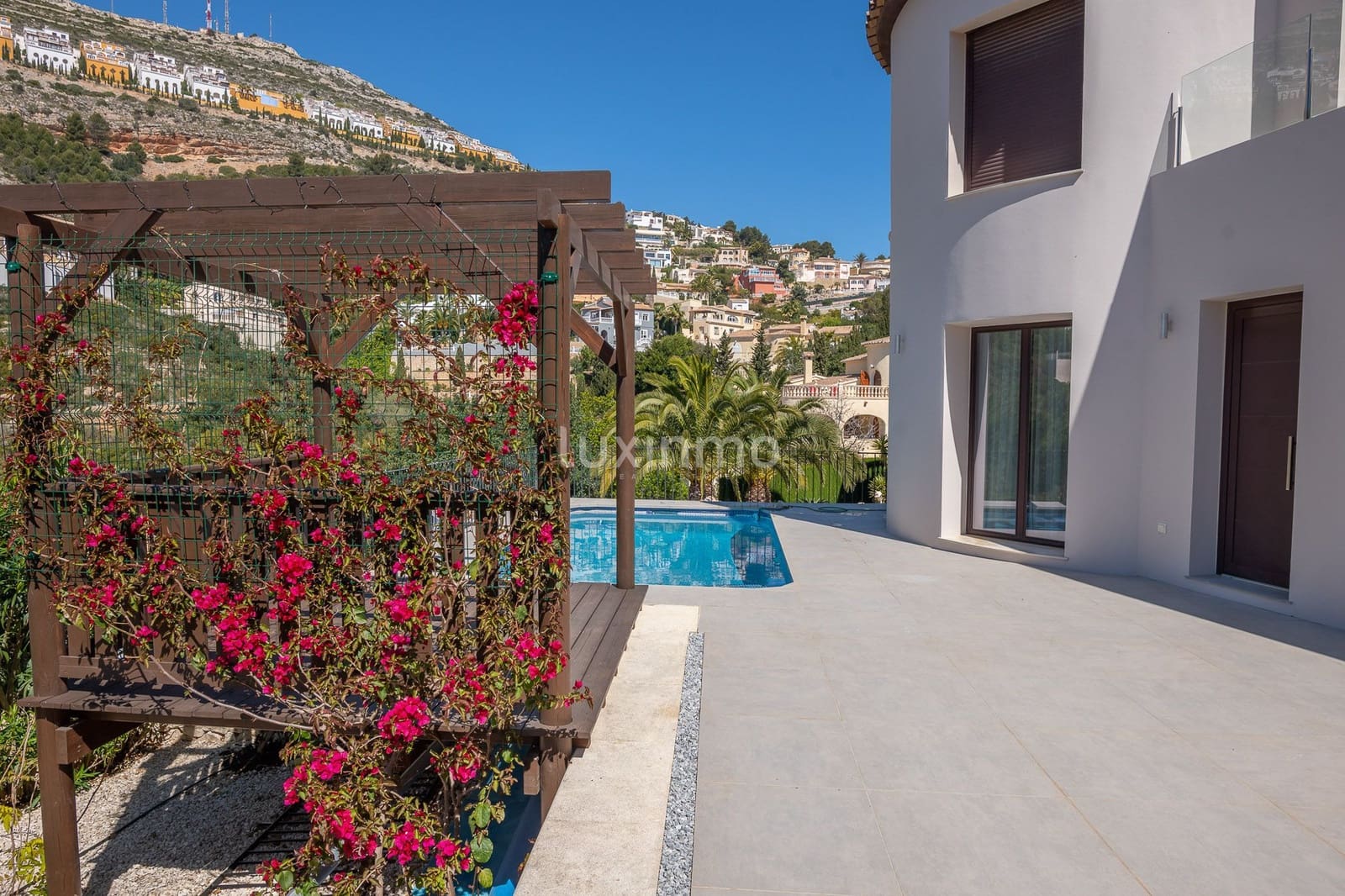 4 bedroom Villa for sale in Benitachell / Benitatxell with pool garage - € 749,000 (Ref: 9473709)