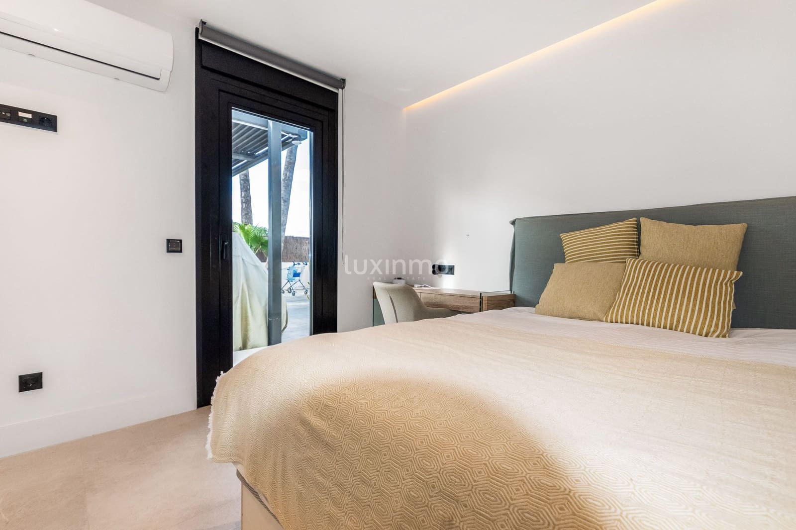 3 Zimmer Villa zu verkaufen in Alfaz del Pi / L'Alfas del Pi mit Pool Garage - 875.000 € (Ref: 9473712)