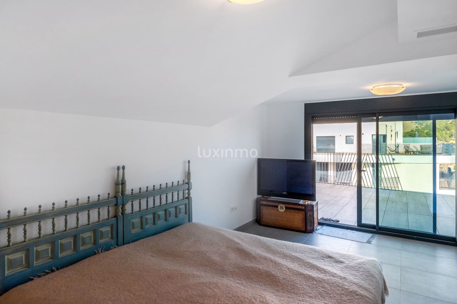 Ático de 3 habitaciones en La Villajoyosa / Vila Joiosa en venta con piscina garaje - 895.000 € (Ref: 9473723)