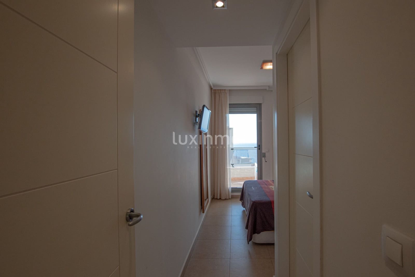 Apartamento de 2 habitaciones en Calpe / Calp en venta con piscina garaje - 375.000 € (Ref: 9474638)